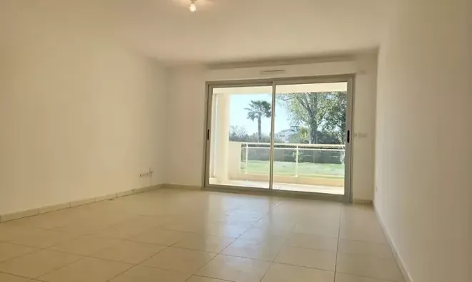 Недвижимость Villa Mandelieu Retreat: 4
