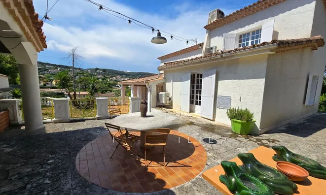 Недвижимость Villa La Maure: 19