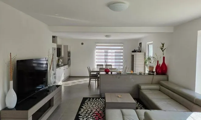 Недвижимость House 6 bedrooms for sale in Harlange: 5