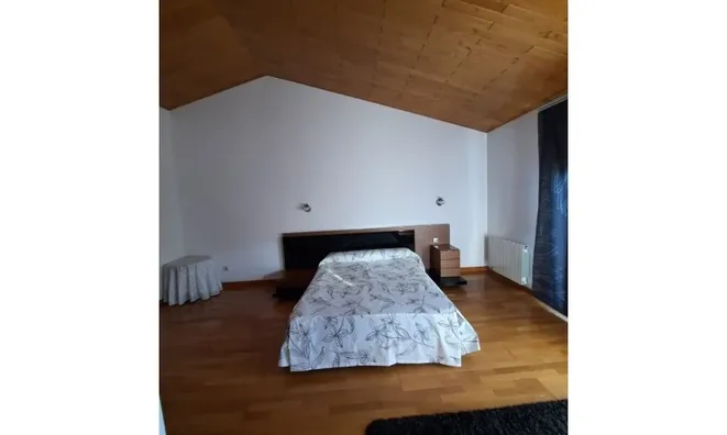Недвижимость 4-bedroom house with garden, garage and lift in prime Andorra location: 6
