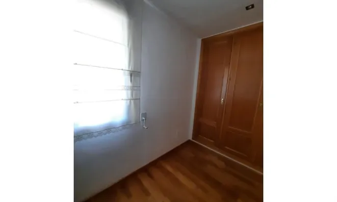 Недвижимость 4-bedroom house with garden, garage and lift in prime Andorra location: 8