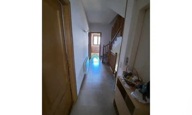 Недвижимость 4-bedroom house with garden, garage and lift in prime Andorra location: 13