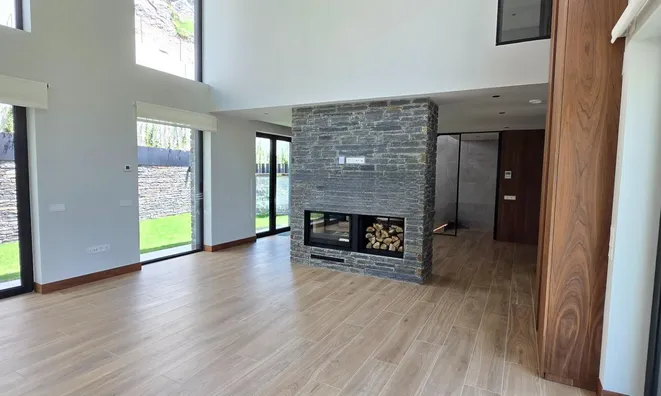 Недвижимость Luxury townhouse in Pal with garden: 2