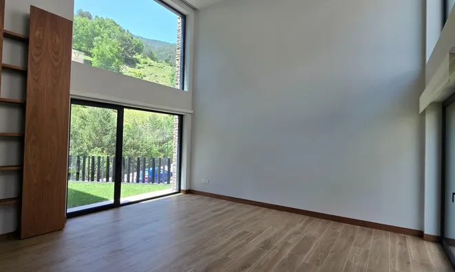 Недвижимость Luxury townhouse in Pal with garden: 5