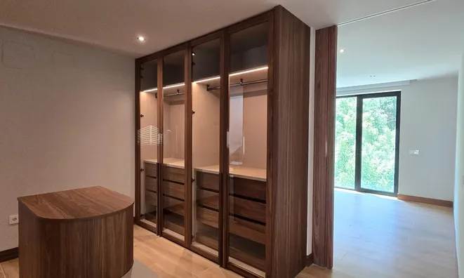 Недвижимость Luxury townhouse in Pal with garden: 11
