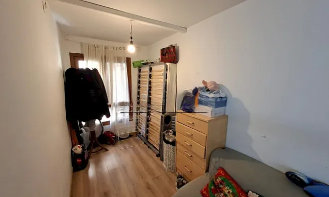 Недвижимость Apartment with parking and storage in Encamp: 5