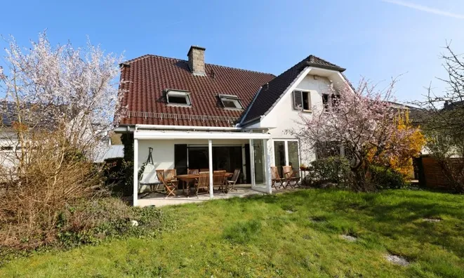 Недвижимость Villa 5 bedrooms for sale in Lintgen: 2