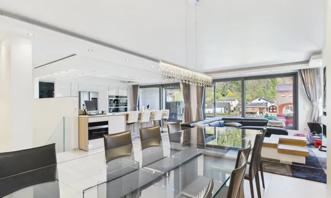 Недвижимость Triplex 4 bedrooms for sale in Hobscheid: 4