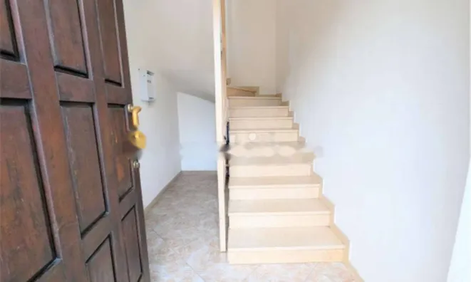 Недвижимость Квартира на ул. Байамонти: 1