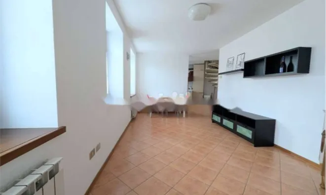 Недвижимость Квартира на ул. Байамонти: 5