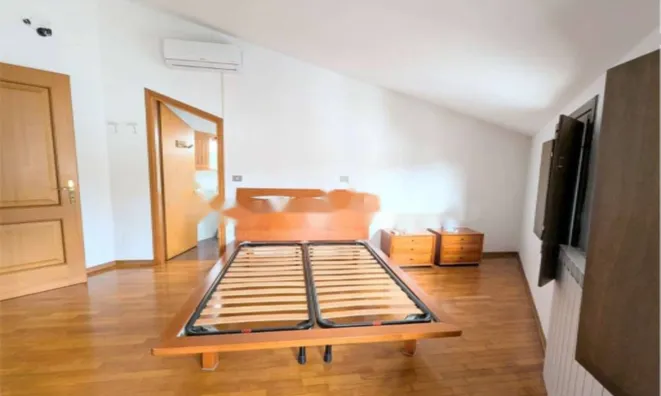 Недвижимость Квартира на ул. Байамонти: 22