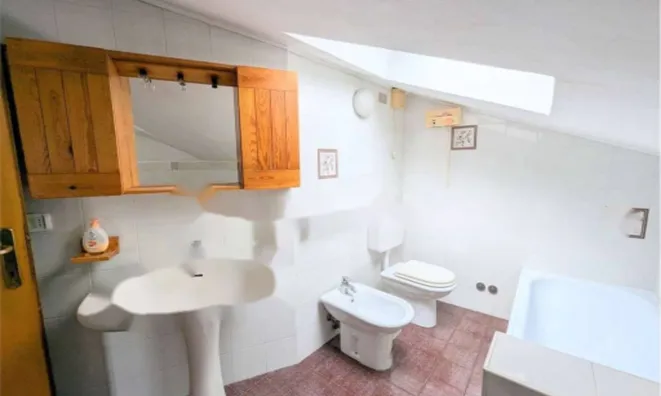 Недвижимость Квартира на ул. Байамонти: 24