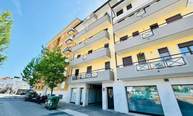 Недвижимость Квартира на улице Мандзони: 2