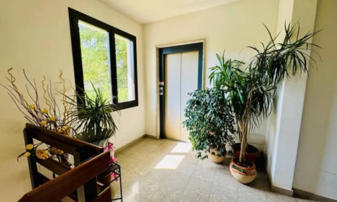 Недвижимость Квартира на улице Мандзони: 11