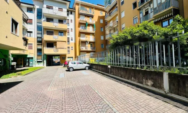 Недвижимость Квартира на улице Мандзони: 13