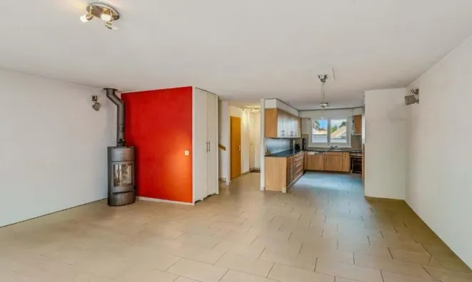 Недвижимость Attic flat 4.5 rooms: 3