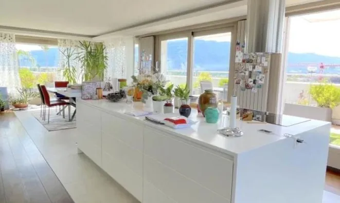 Недвижимость Attic flat 8 rooms: 3