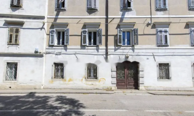 Недвижимость Квартира на улице Альвиано: 13