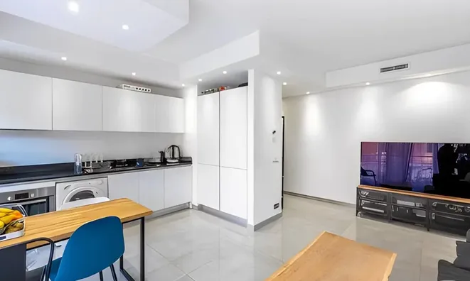 Недвижимость Apartment Monaco: 4
