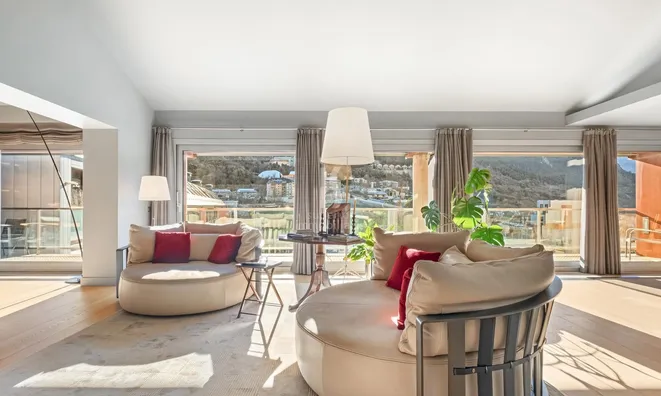 Недвижимость Duplex for sale in Andorra la Vella with 3 bedrooms: 2