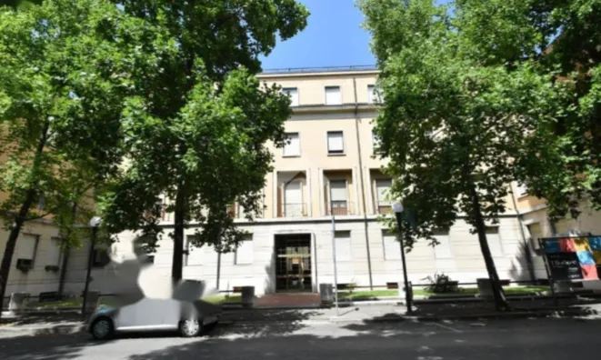 Недвижимость Четырехкомнатная на ул. Рома: 4