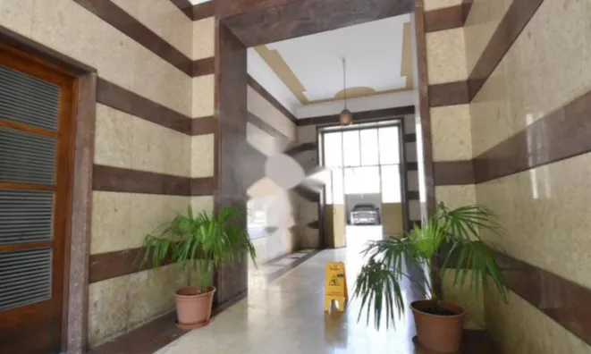 Недвижимость Четырехкомнатная на ул. Рома: 5