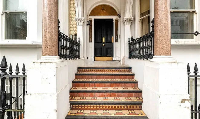 Недвижимость Redcliffe Square: 9