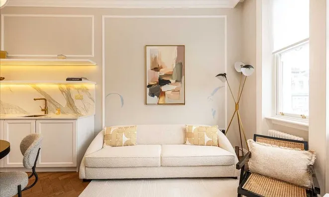 Недвижимость Redcliffe Square: 13