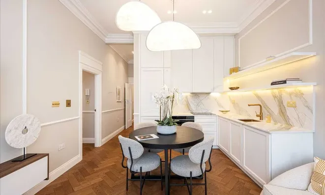 Недвижимость Redcliffe Square: 16