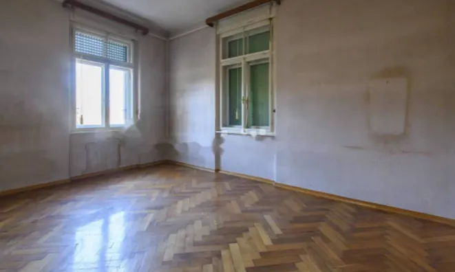 Недвижимость Квартира на проспекте Италия: 1