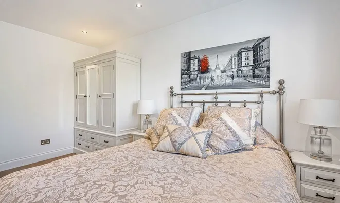 Недвижимость Glamis Place: 2