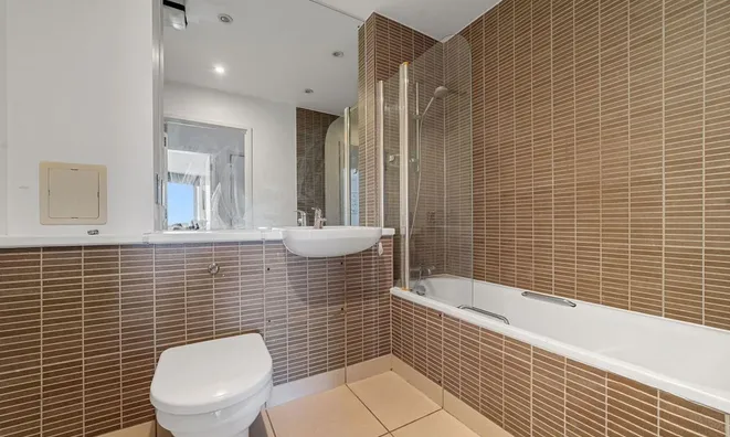 Недвижимость Cubitt Court, 100 Park Village East: 3