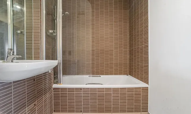 Недвижимость Cubitt Court, 100 Park Village East: 4