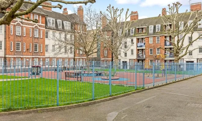 Недвижимость Fisherton Street: 3