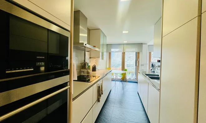 Недвижимость Ground floor flat in Escaldes with 4 bedrooms, sun and views, includes 2 parking spaces and storage: 8