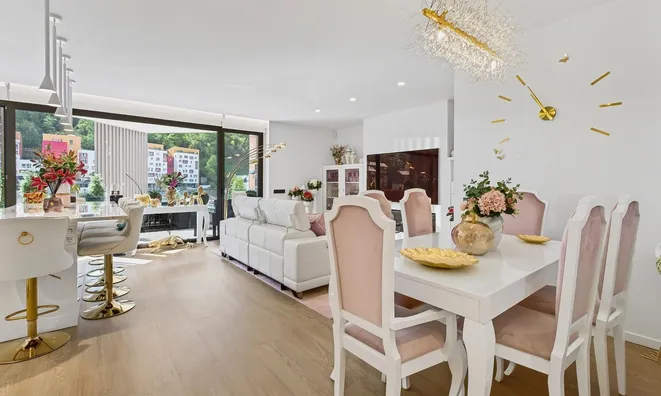 Недвижимость Apartment for sale in Andorra la Vella, 5 bedrooms: 2