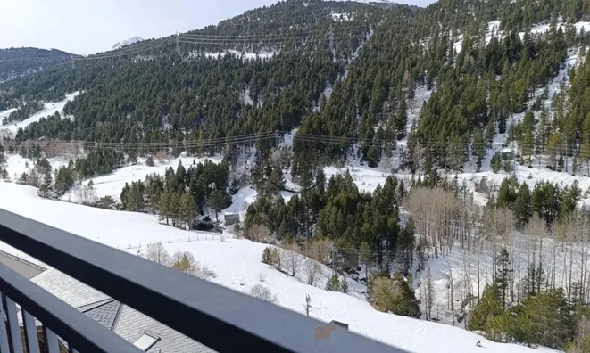 Недвижимость Mountain retreat in Bordes d’Envalira: 2