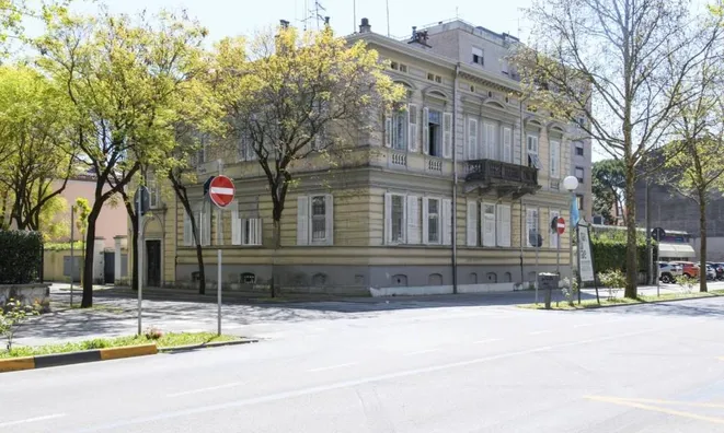 Недвижимость Квартира на улице Тренто: 2