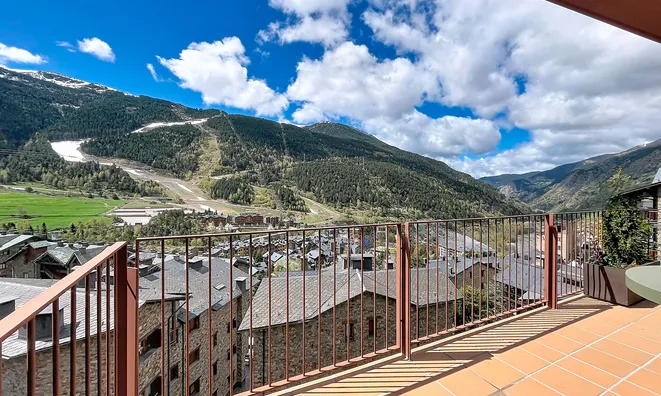 Недвижимость Chalet for sale in El Tarter, 4 bedrooms: 10