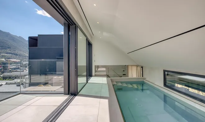 Недвижимость Triplex attic with private indoor pool: 1