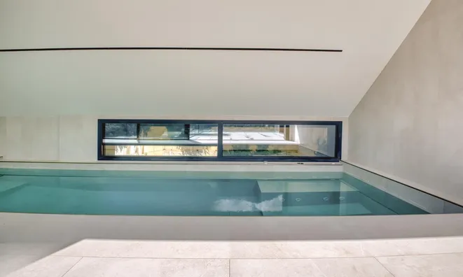 Недвижимость Triplex attic with private indoor pool: 6