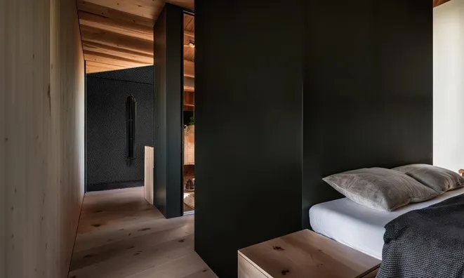 Недвижимость 3-sided house with large garage near Canillo center: 6