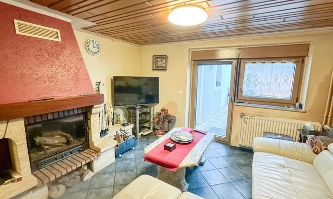 Недвижимость House 4 bedrooms for sale in Niederfeulen: 2