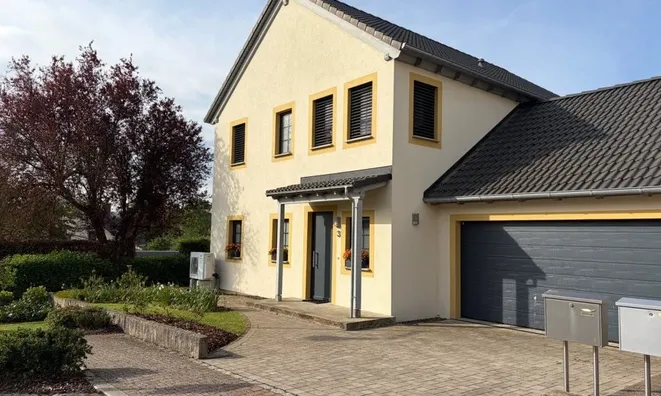 Недвижимость House 3 bedrooms for sale in Christnach: 3