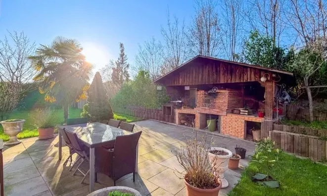 Недвижимость Single house 7.5 rooms: 7