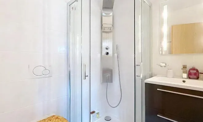 Недвижимость Single house 7.5 rooms: 11
