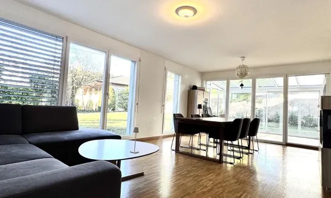 Недвижимость Bifamiliar house 6 rooms: 2