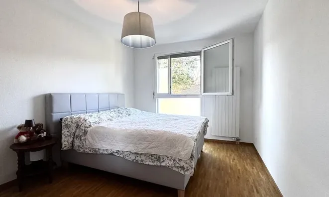 Недвижимость Bifamiliar house 6 rooms: 6