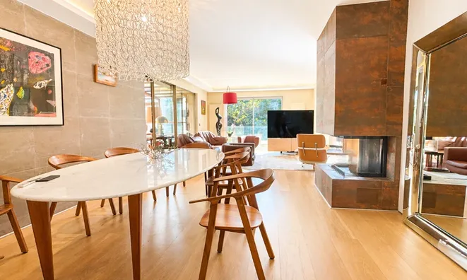 Недвижимость Row house 8 rooms: 3