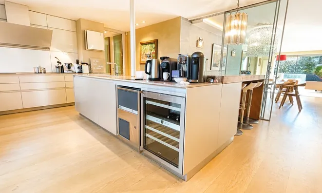 Недвижимость Row house 8 rooms: 6